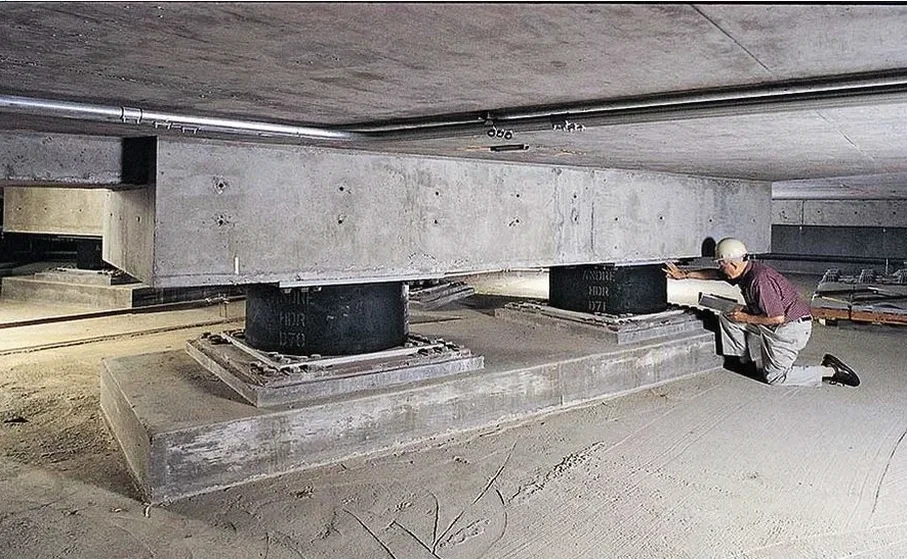 Base Isolation Seismic Design for Minneapolis Geology